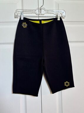 Zaggora Women S Black Neoprene Slimming Shorts